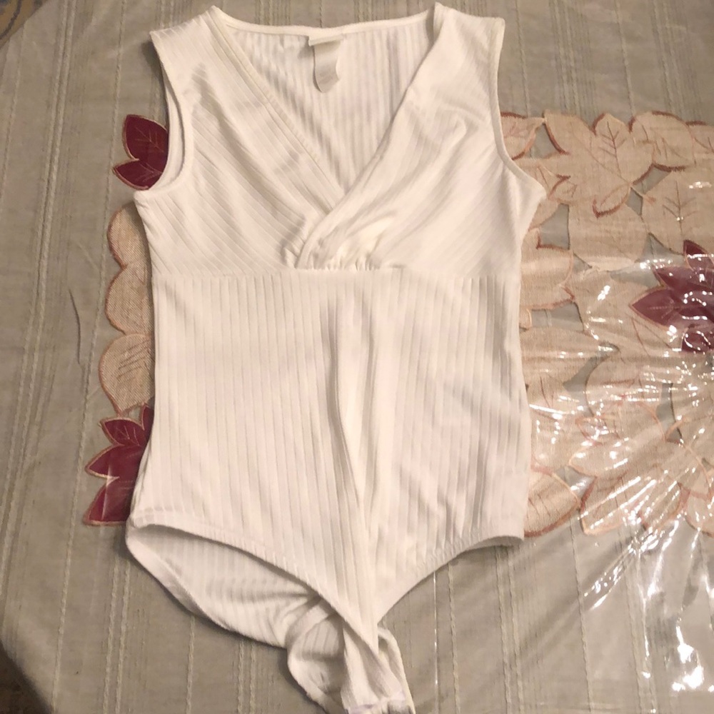 NWOT RIBBED BODYSUIT